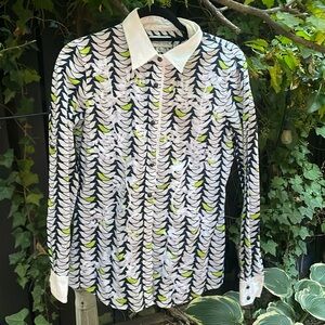 Fun blouse